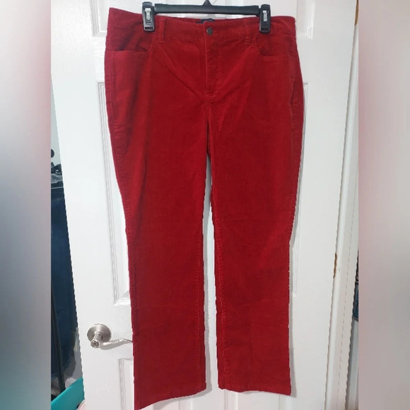 Signature Talbots Red Corduroy Straight Leg Pants in Size 14 - Picture 1 of 13